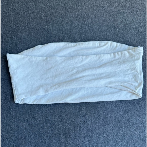 Short White Tude Top - Picture 2 of 3